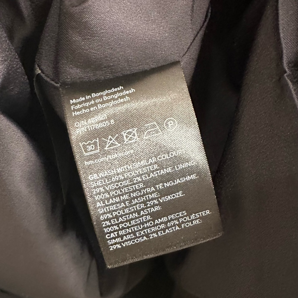 H&M Classic Black Women's Blazer - Picture 6 of 6